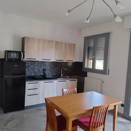 5 Terre Italian Delight Black Apartamento *