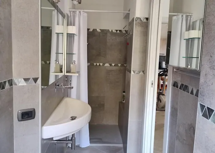 5 Terre Italian Delight Black * La Spezia